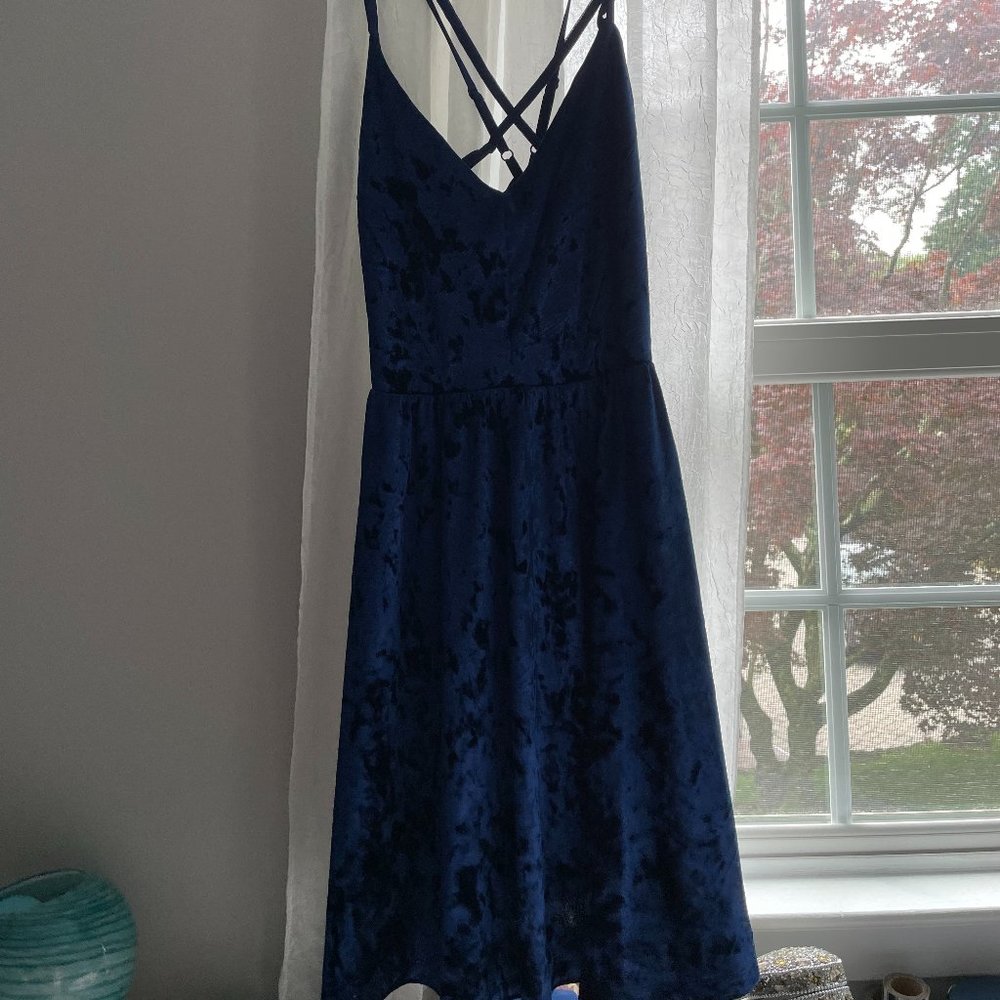 blue dress